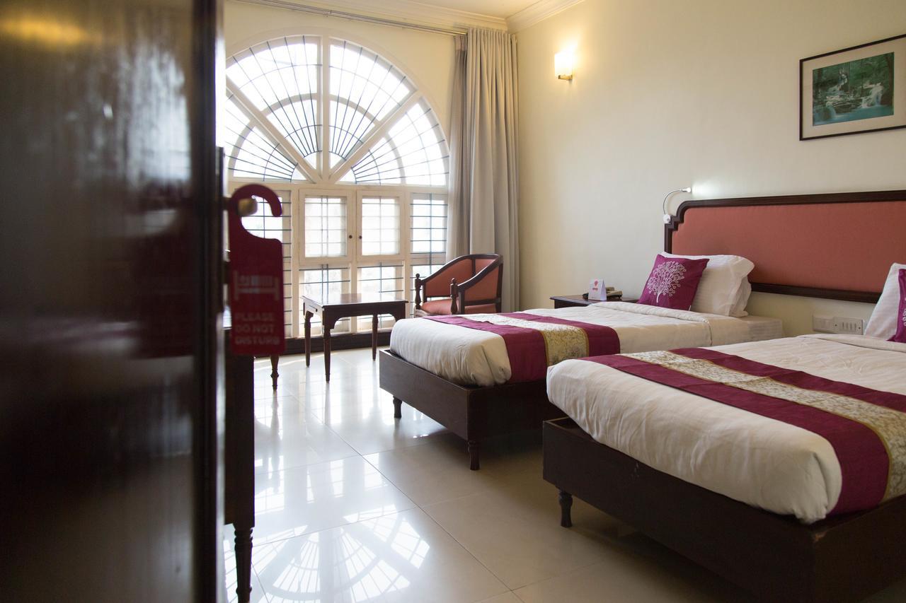 Ats Willingdon Hotel Kochi Екстериор снимка