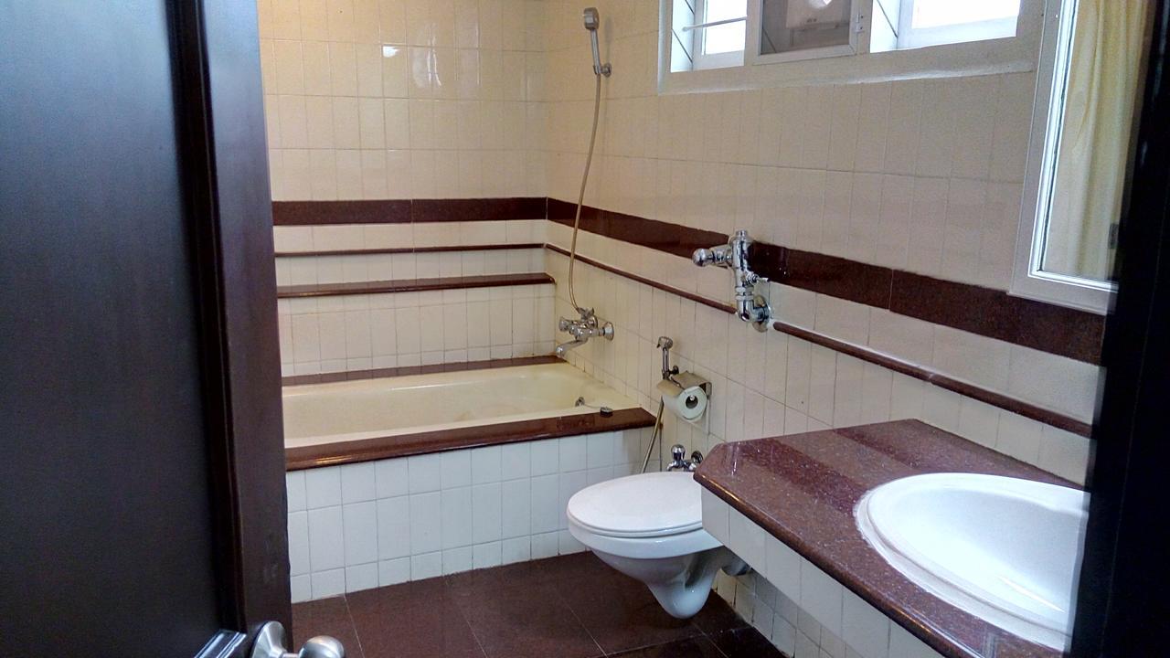 Ats Willingdon Hotel Kochi Екстериор снимка